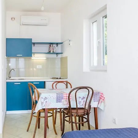 Ferienhaus House With A Parking Space Igrane, Makarska - 8332